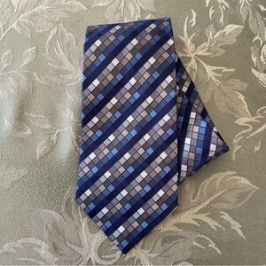 Van Heusen Tie - Blue w/Gray.